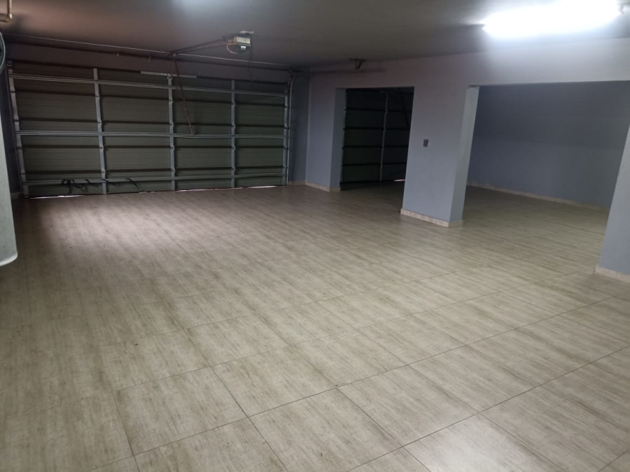 8 Bedroom Property for Sale in De Bakke Western Cape